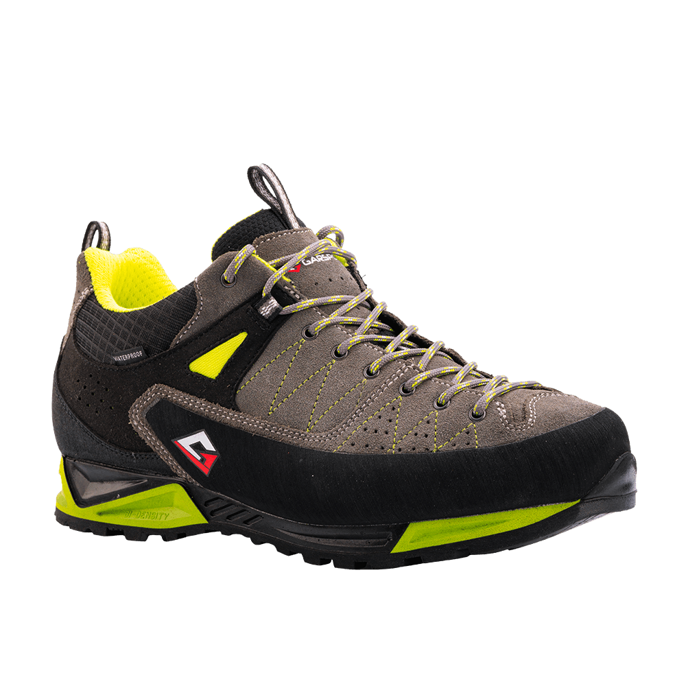 Waterproof low approach shoes Mountain Tech Low WP for trekking and via ferrata