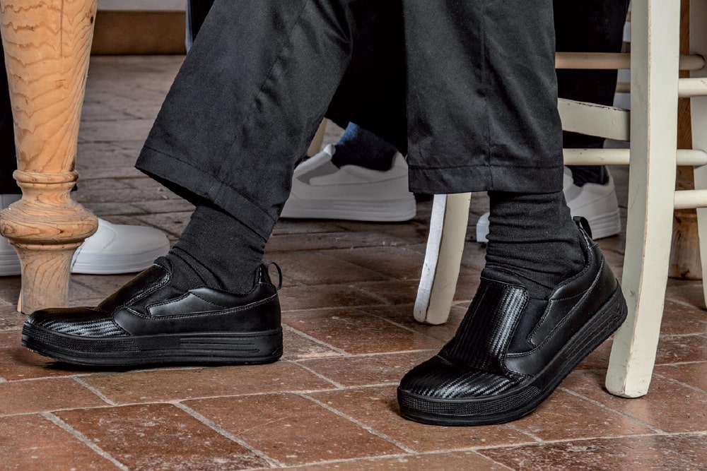 Auguste Low S2 scarpe antinfortunistiche nere da cucina