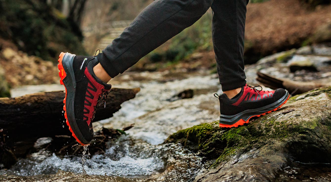Low hiking shoe for women Giau